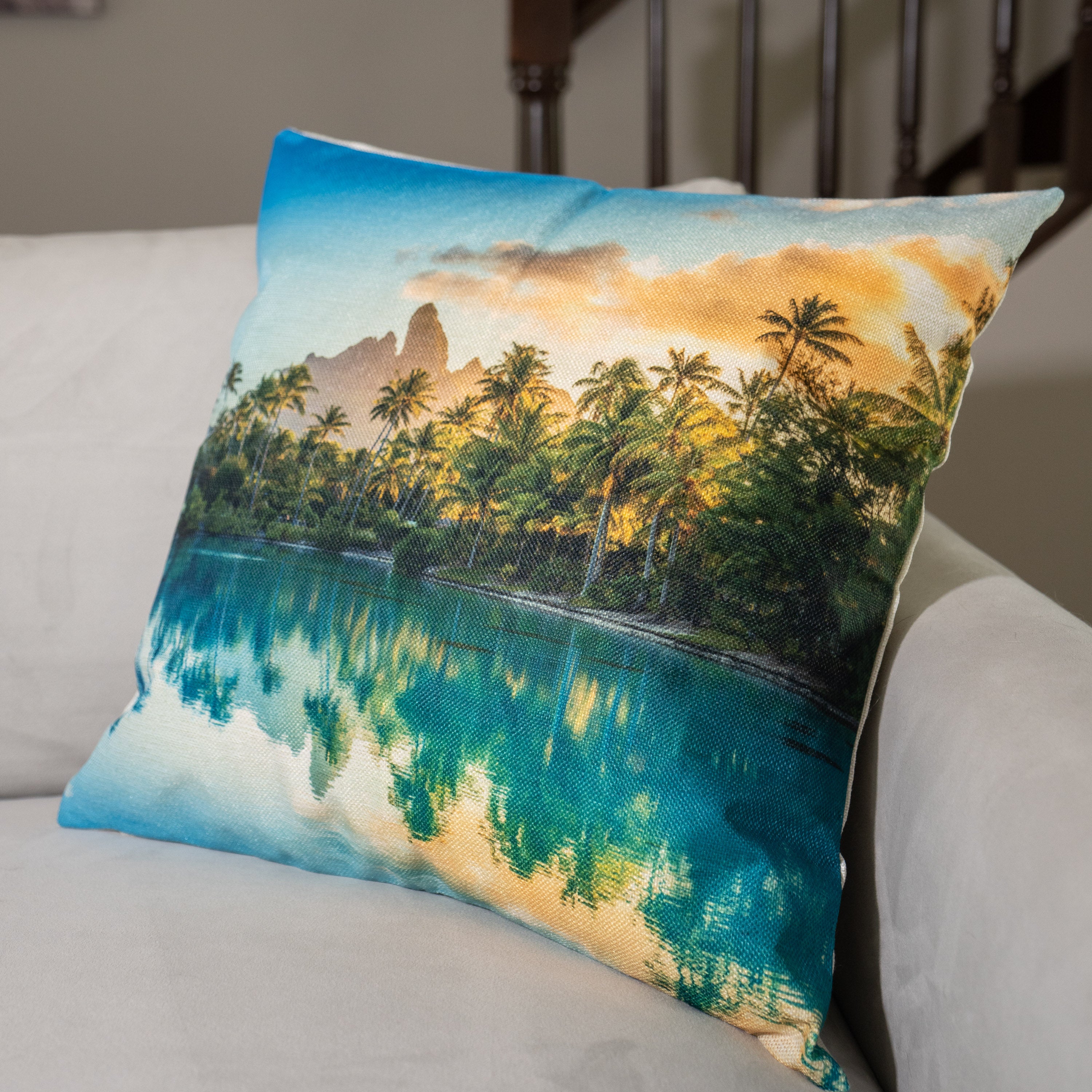 Lagoonarium Decorative Pillow Cover